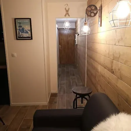 Au Pied Des Pistes Avec Parking Entierement Renove *